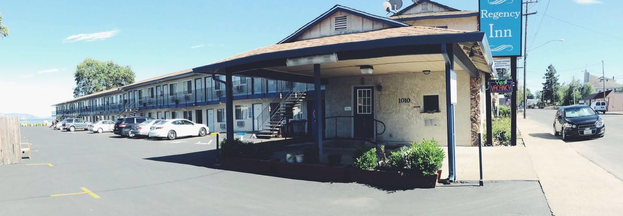 Regency Inn Lakeport Exteriör bild