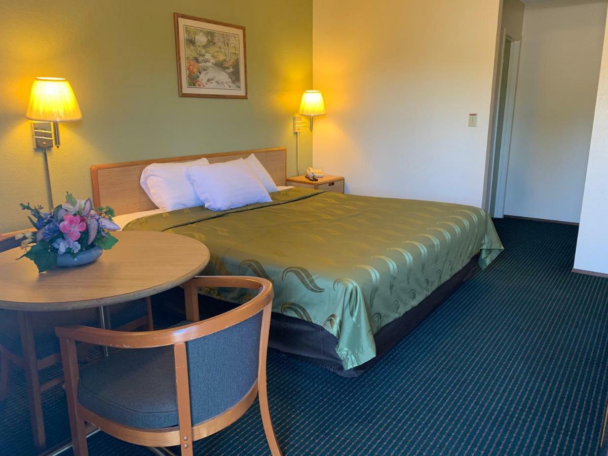 Regency Inn Lakeport Exteriör bild